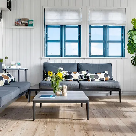 Хостел Danhostel Рённе