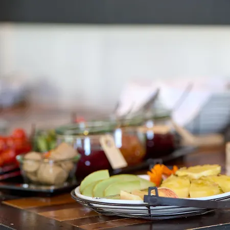 Danhostel Хостел Рённе